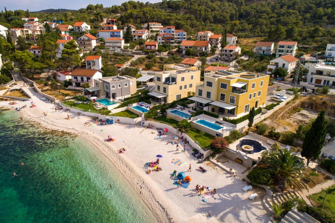 Acadia Beach Villas & Apartments Slatine Ngoại thất bức ảnh