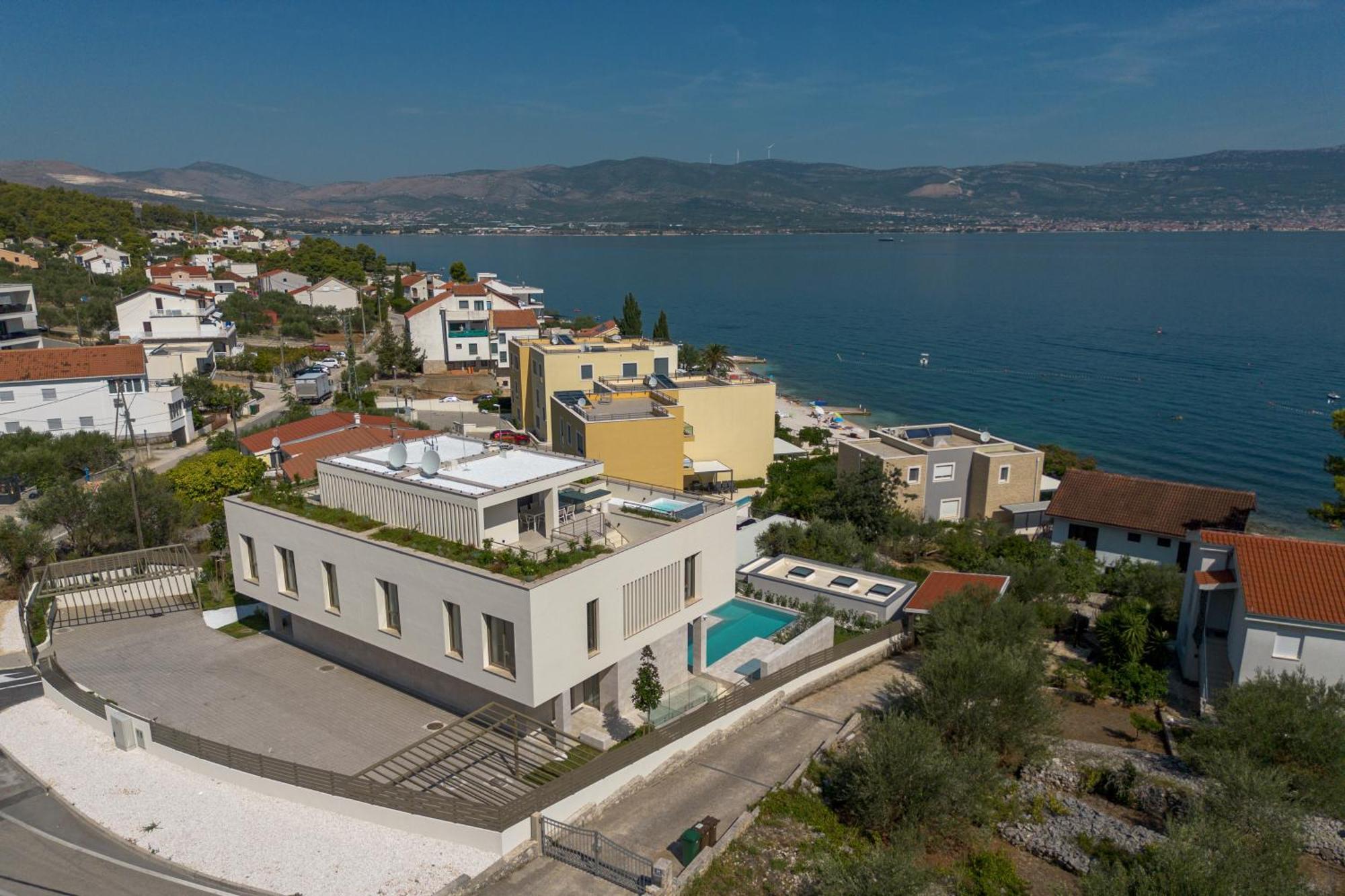 Acadia Beach Villas & Apartments Slatine Ngoại thất bức ảnh