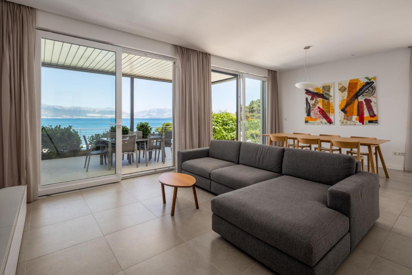Acadia Beach Villas & Apartments Slatine Ngoại thất bức ảnh