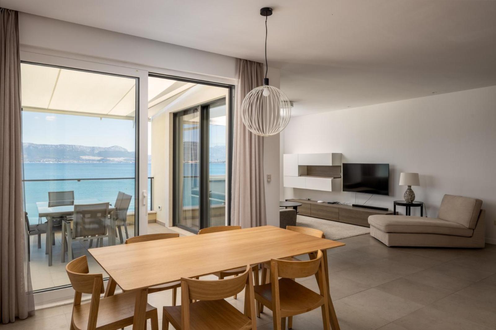 Acadia Beach Villas & Apartments Slatine Ngoại thất bức ảnh