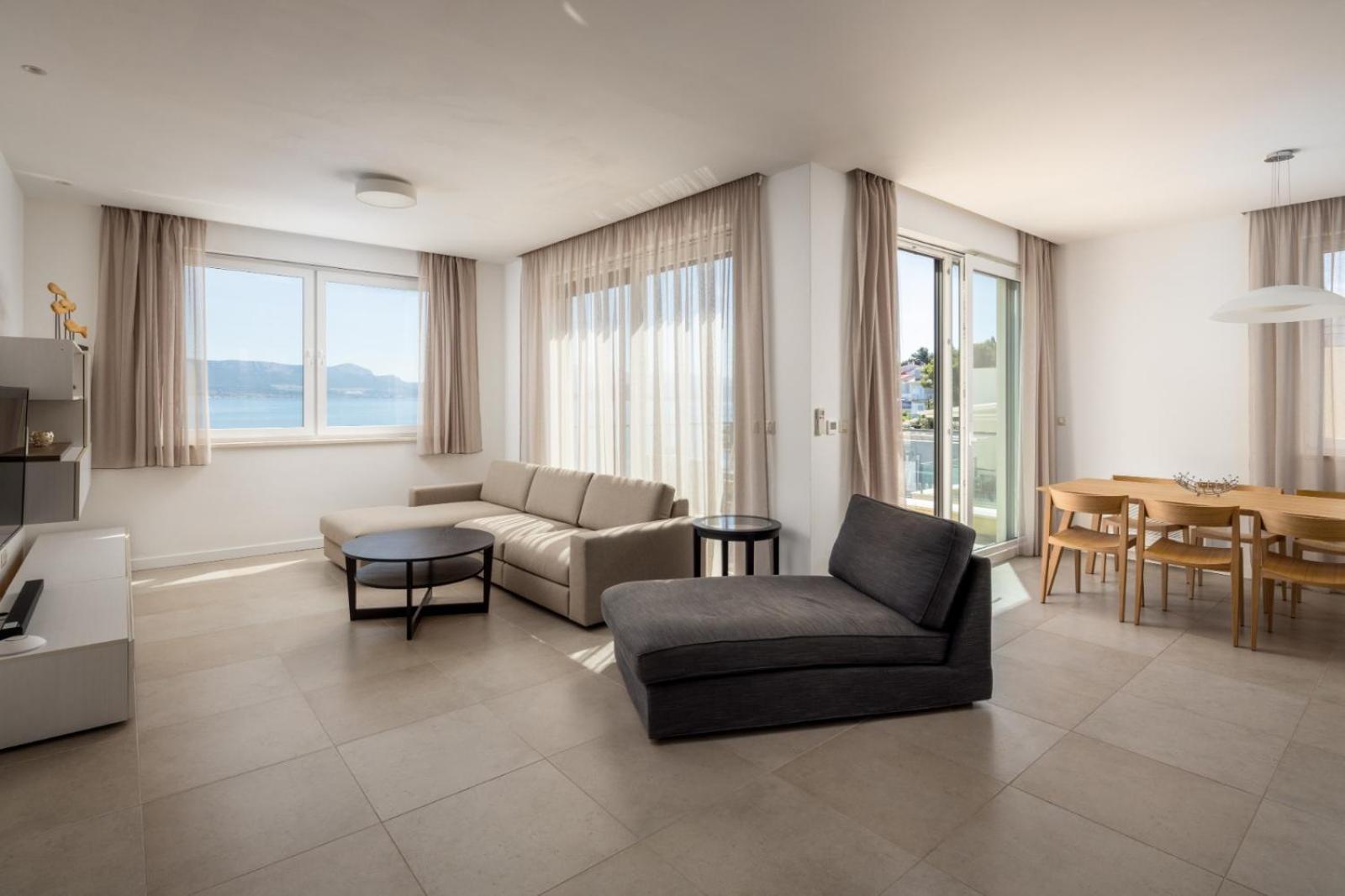 Acadia Beach Villas & Apartments Slatine Ngoại thất bức ảnh