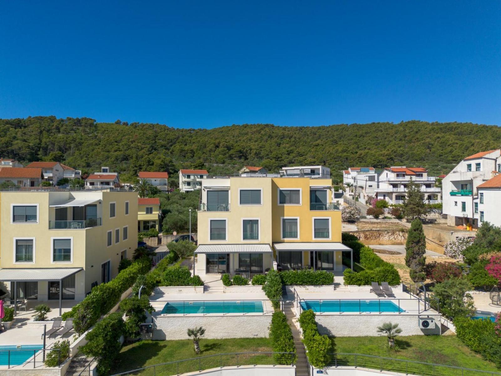 Acadia Beach Villas & Apartments Slatine Ngoại thất bức ảnh