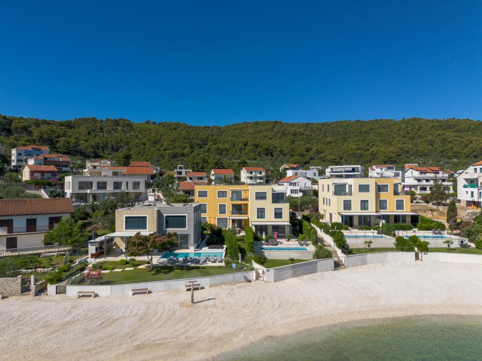 Acadia Beach Villas & Apartments Slatine Ngoại thất bức ảnh